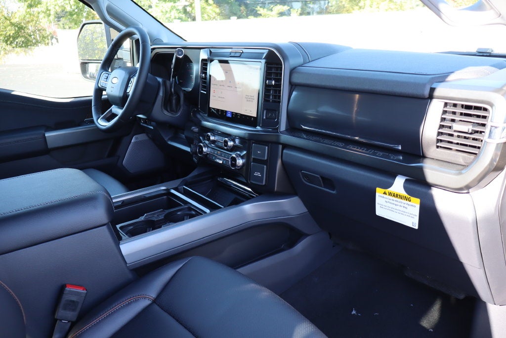 2027 Ford F-350SD Lariat