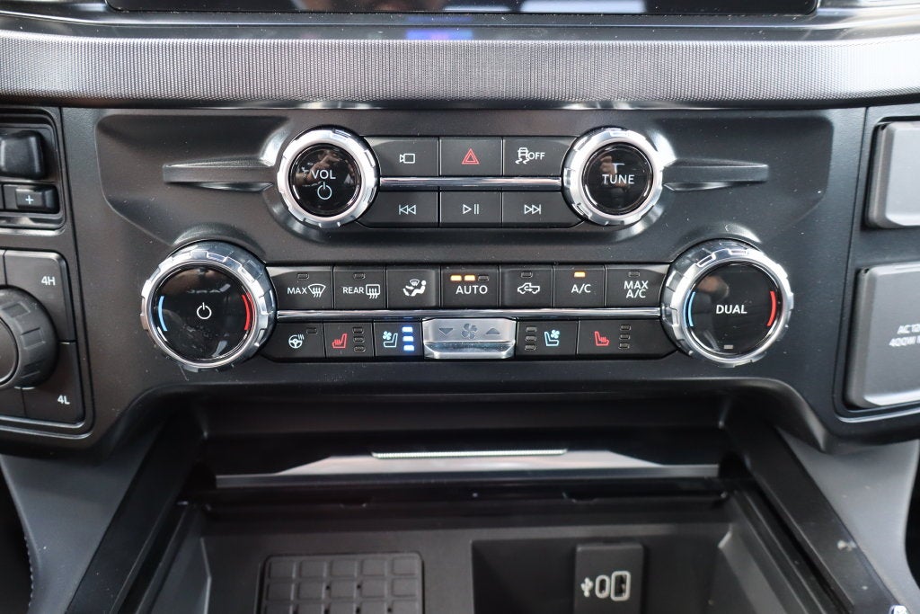 2027 Ford F-350SD Platinum