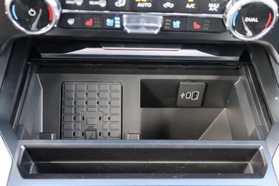 2027 Ford F-350SD Platinum