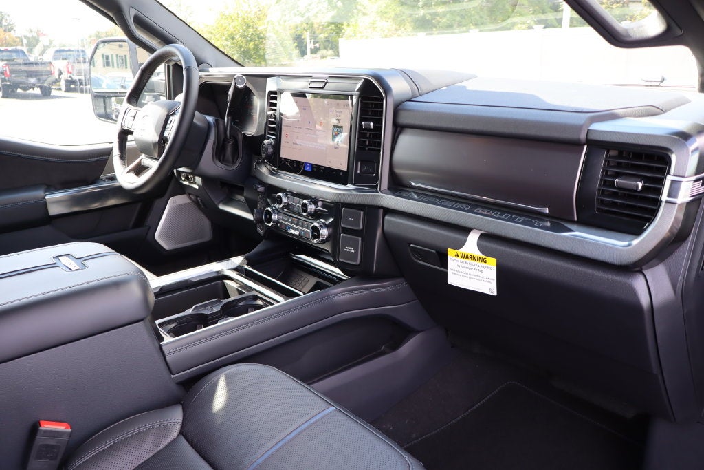 2027 Ford F-350SD Platinum