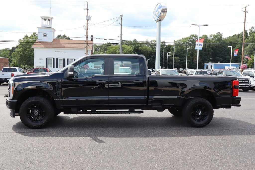 2023 Ford F-350SD XL