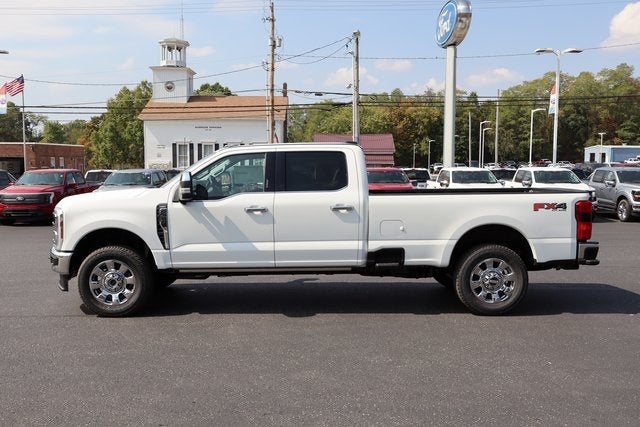 2026 Ford F-350SD Lariat