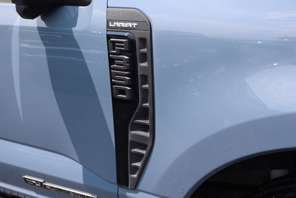 2023 Ford F-350SD Lariat