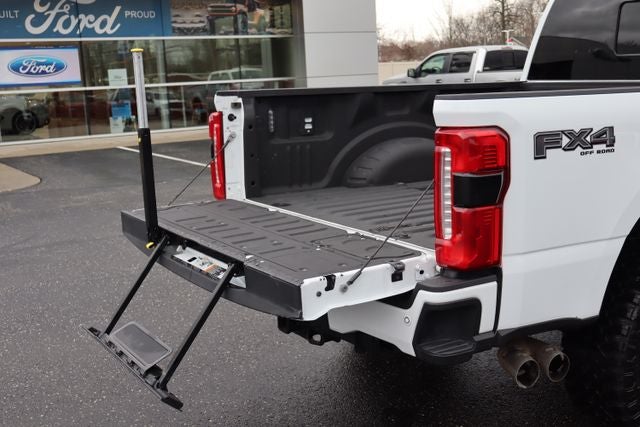 2024 Ford F-350SD Lariat