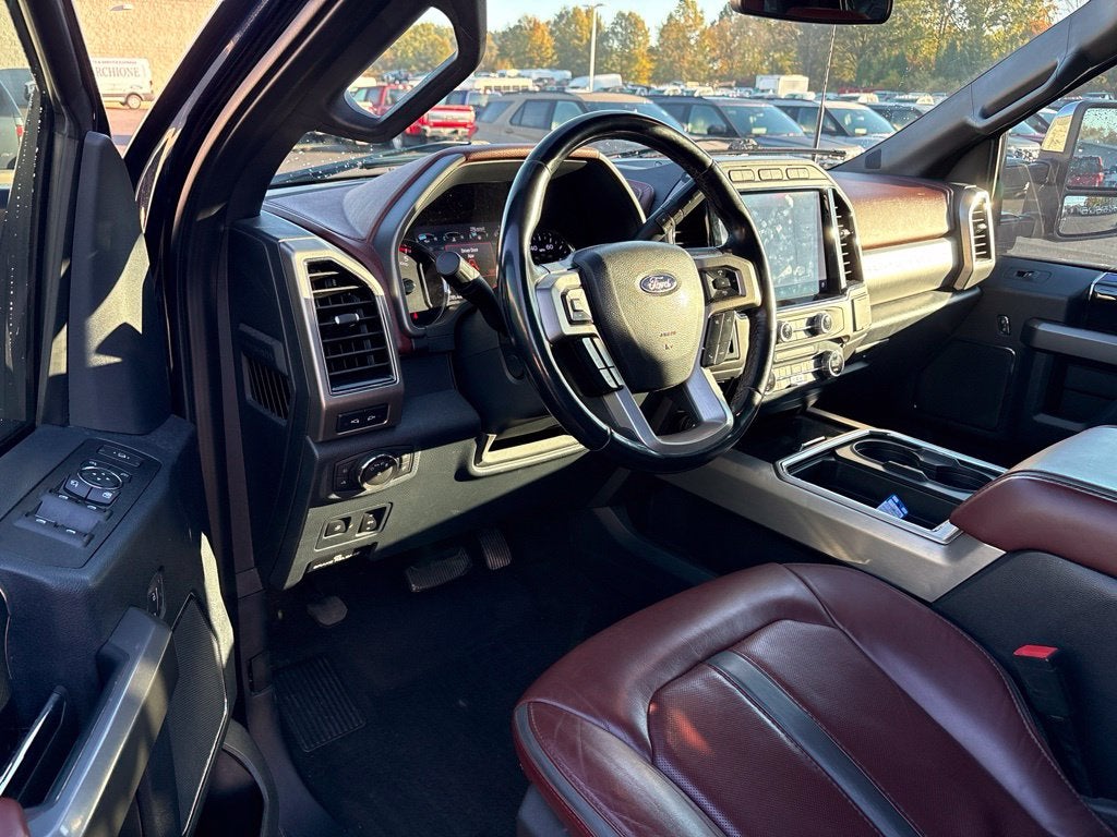2022 Ford F-350SD Platinum