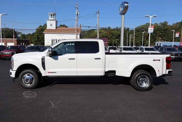 2026 Ford F-350SD Platinum DRW