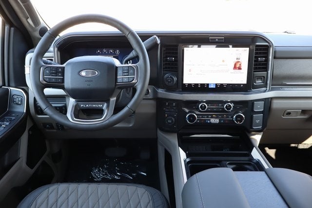 2026 Ford F-350SD Platinum DRW