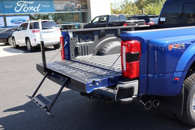 2026 Ford F-350SD Lariat DRW