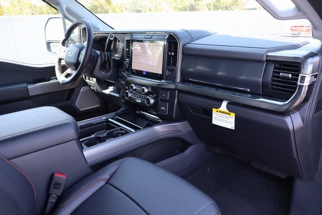 2026 Ford F-350SD Lariat DRW