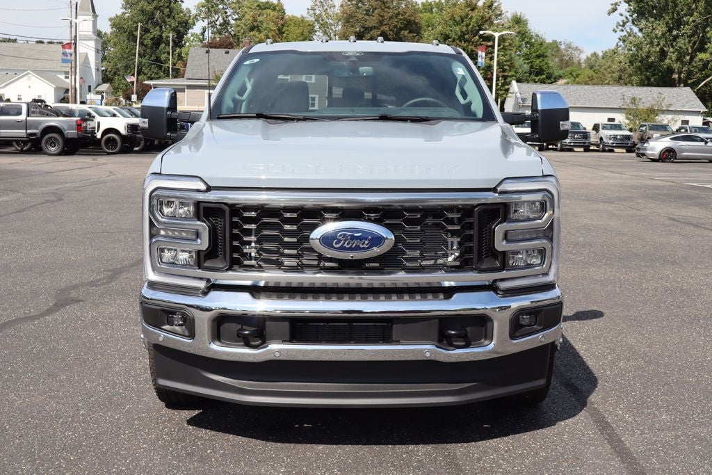 2026 Ford F-350SD Lariat DRW