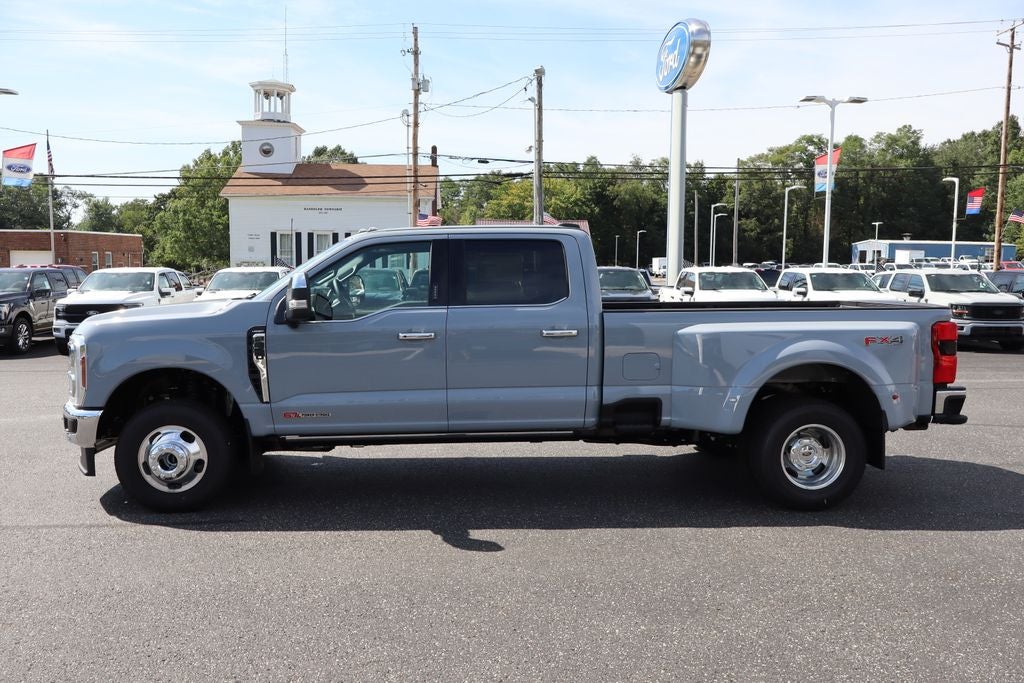 2026 Ford F-350SD Lariat DRW