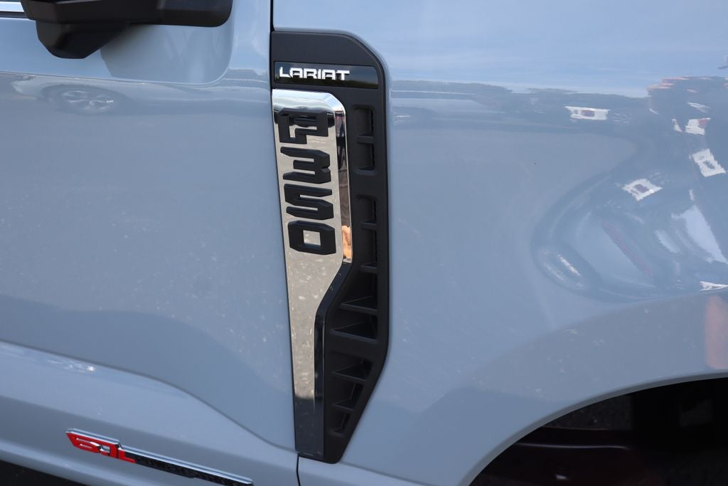 2026 Ford F-350SD Lariat DRW