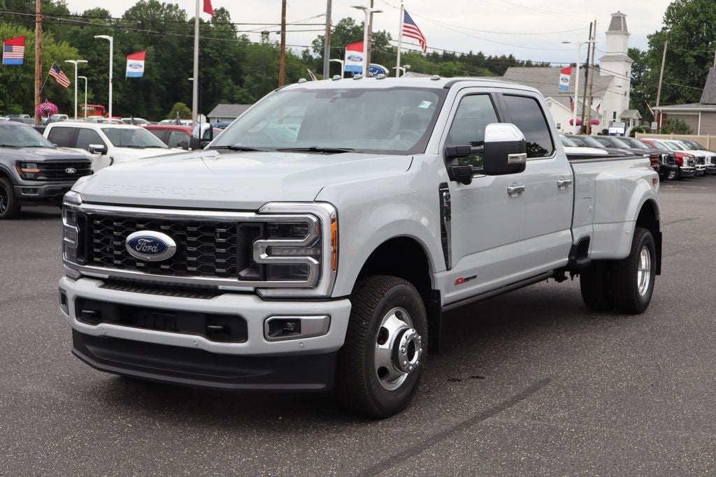 2026 Ford F-350SD Platinum DRW