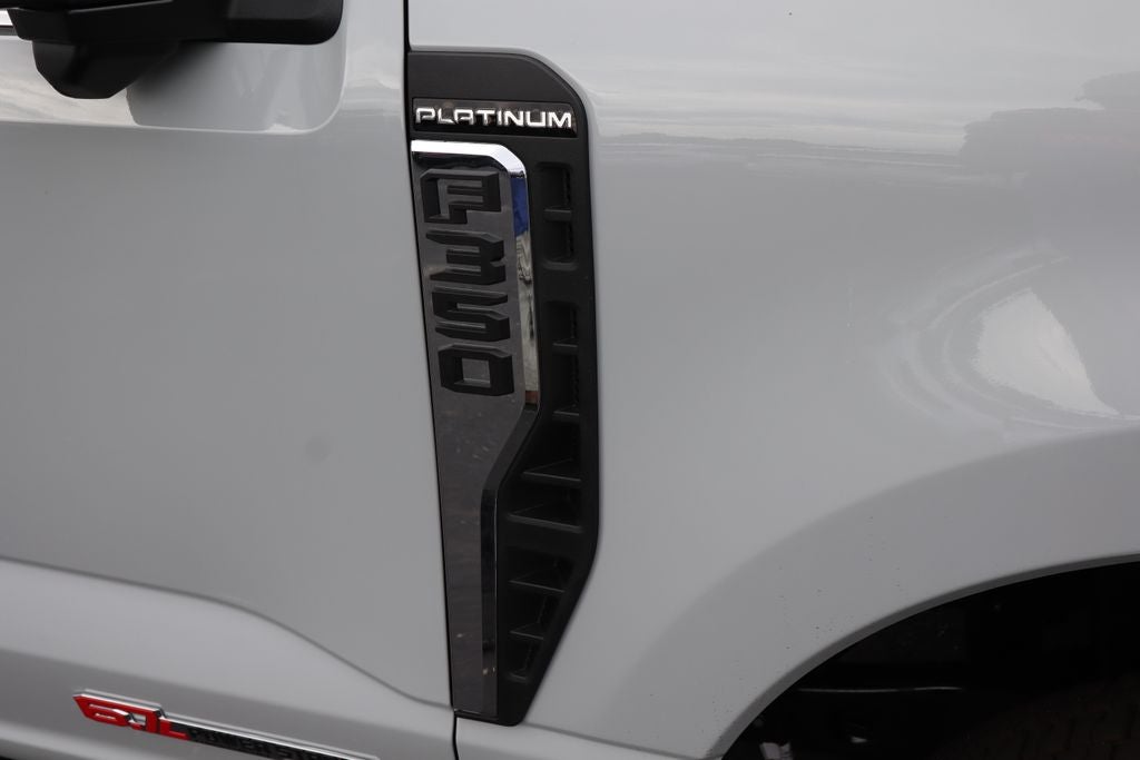 2026 Ford F-350SD Platinum DRW