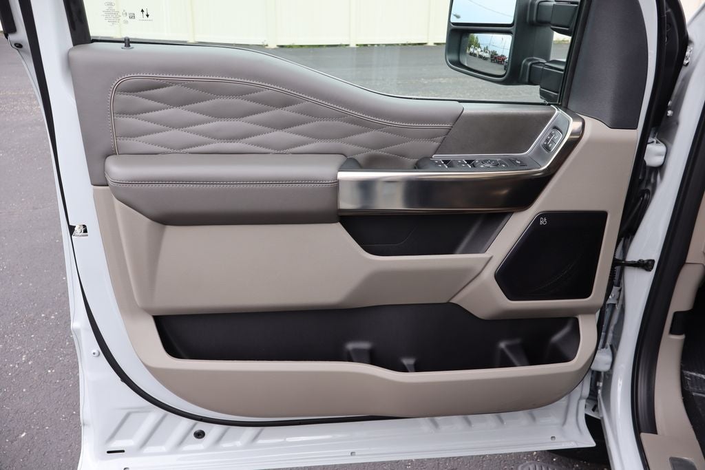 2026 Ford F-350SD Platinum DRW