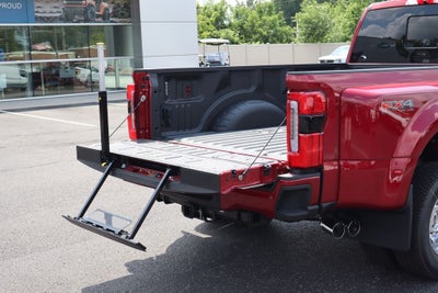 2026 Ford F-350SD Platinum DRW