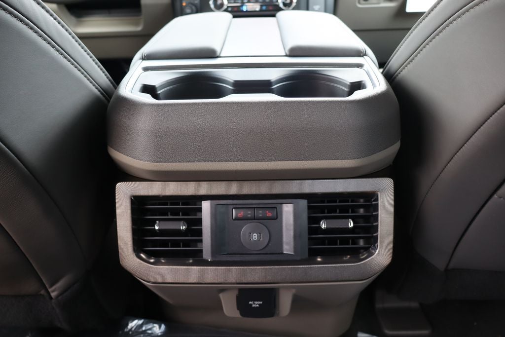 2026 Ford F-350SD Platinum DRW