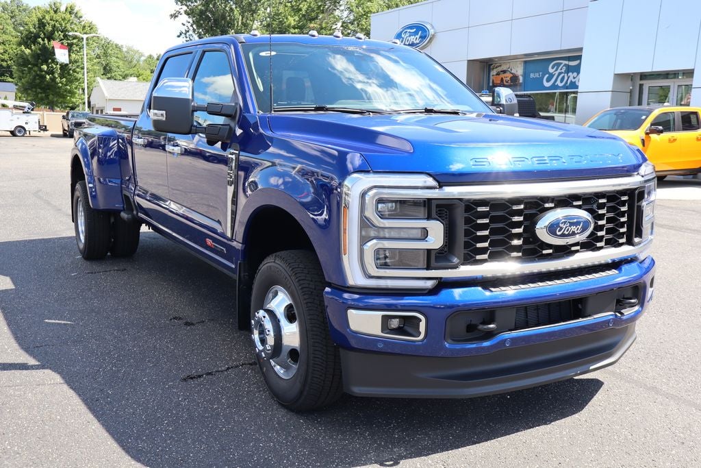2026 Ford F-350SD Platinum DRW
