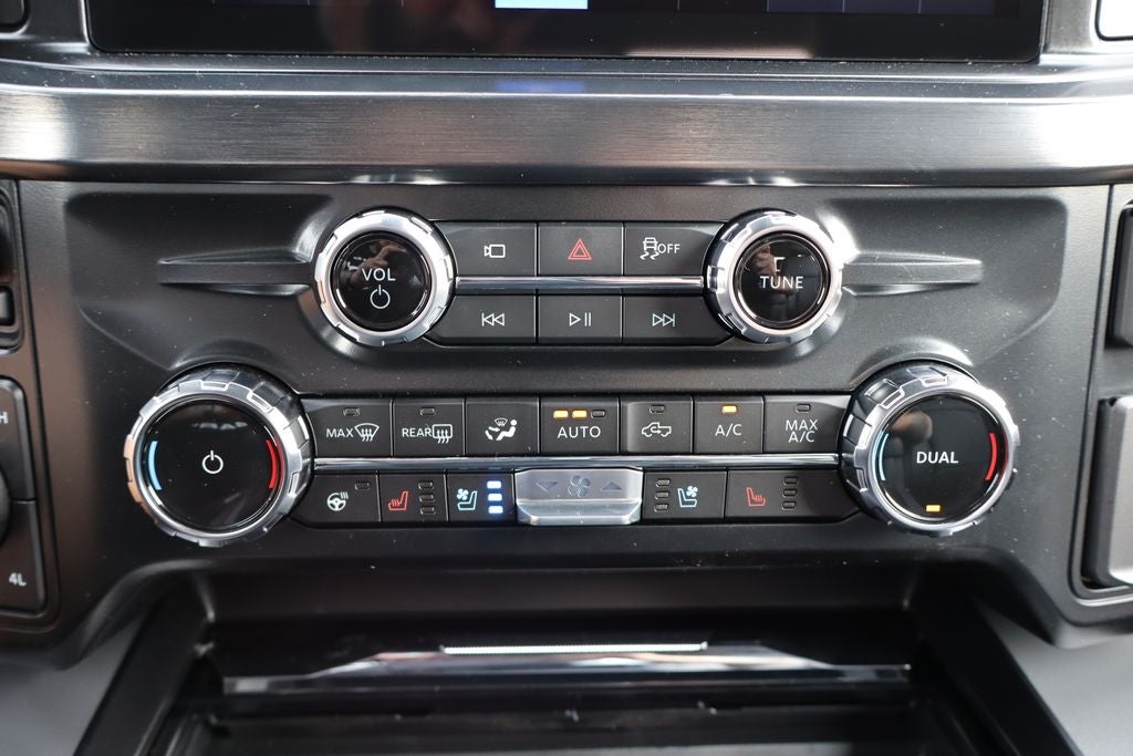 2026 Ford F-350SD Lariat DRW