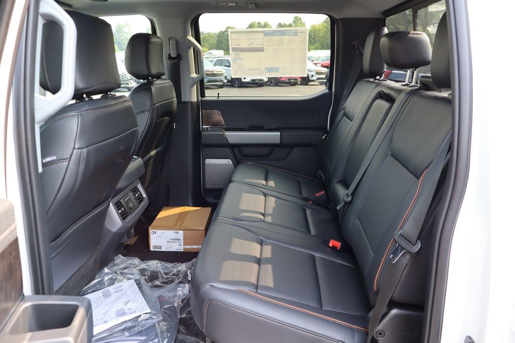 2026 Ford F-350SD Lariat DRW