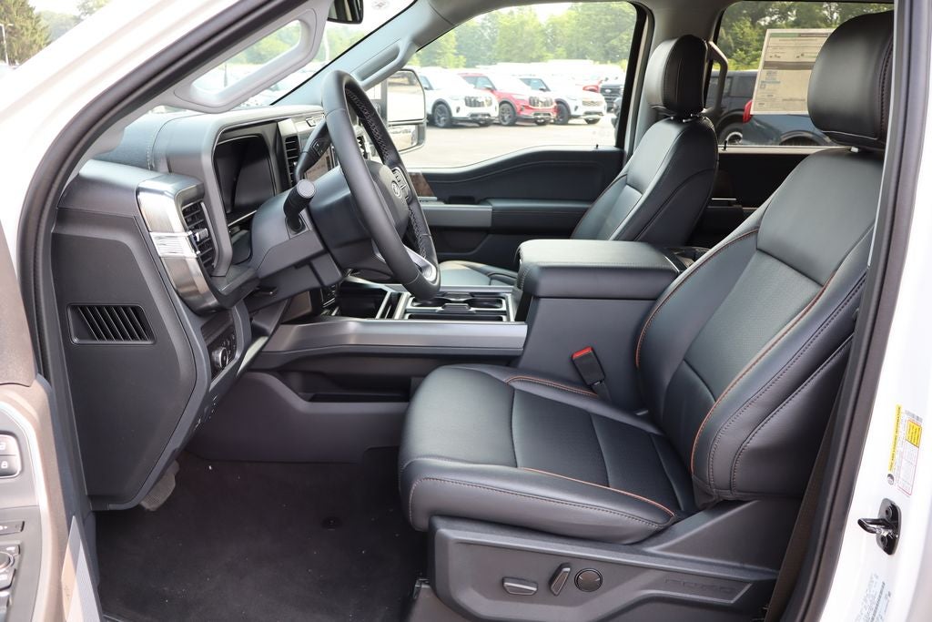 2026 Ford F-350SD Lariat DRW