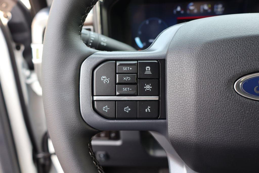 2026 Ford F-350SD Lariat DRW