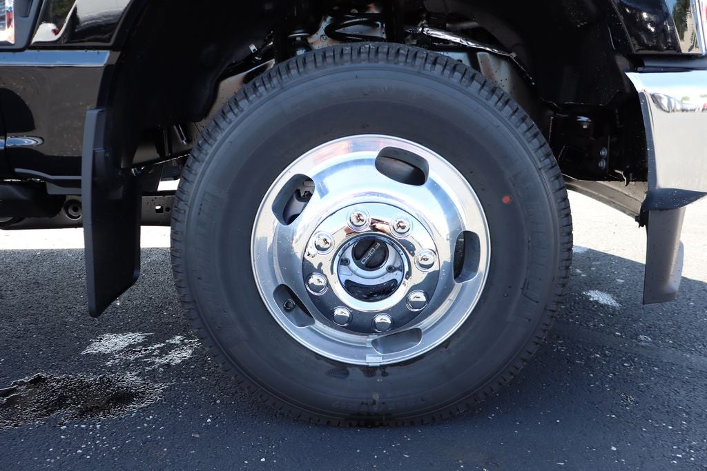 2026 Ford F-350SD Lariat DRW