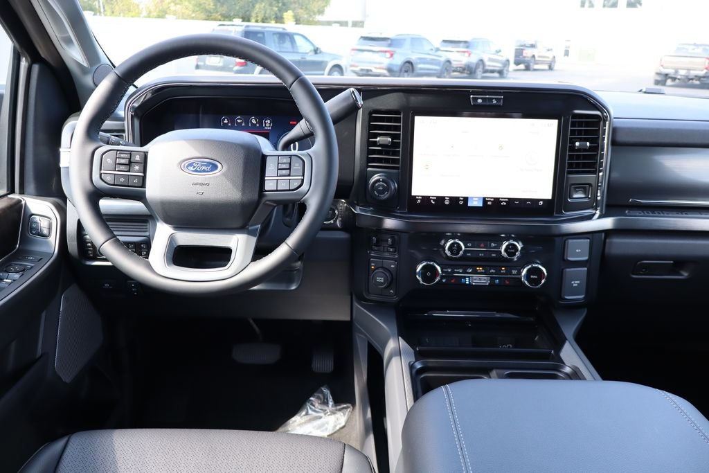 2026 Ford F-350SD Lariat DRW