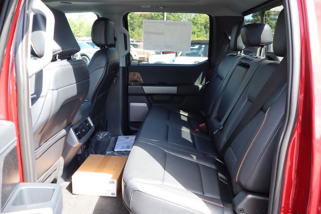 2026 Ford F-350SD Lariat DRW