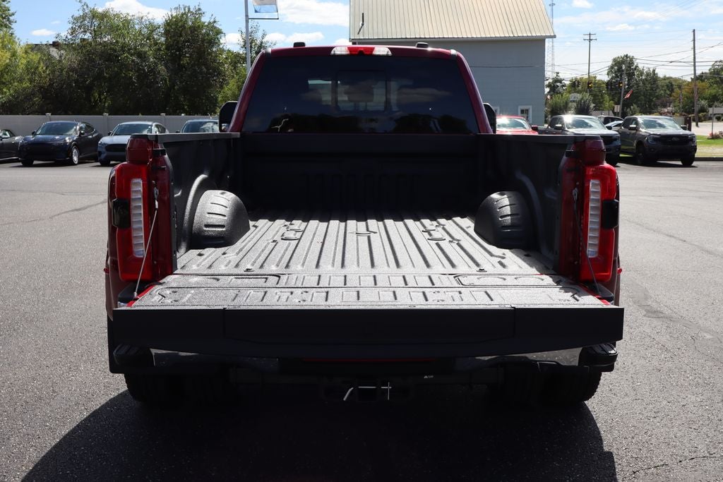2026 Ford F-350SD Lariat DRW