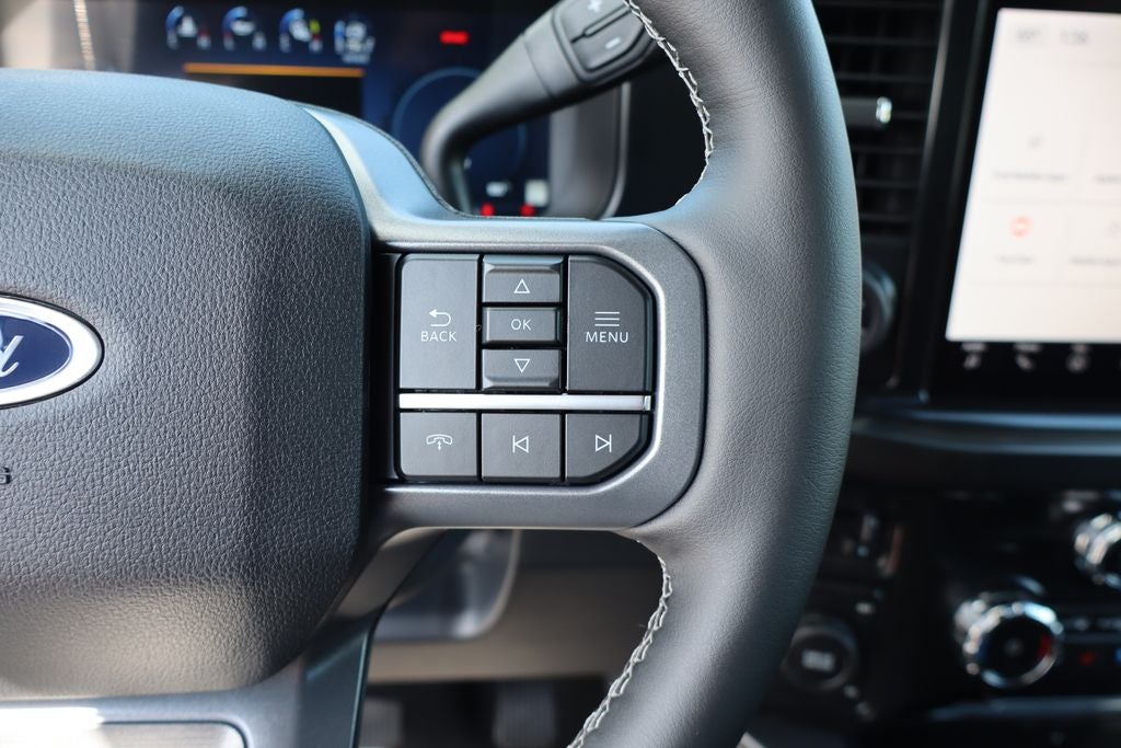 2026 Ford F-350SD Lariat DRW
