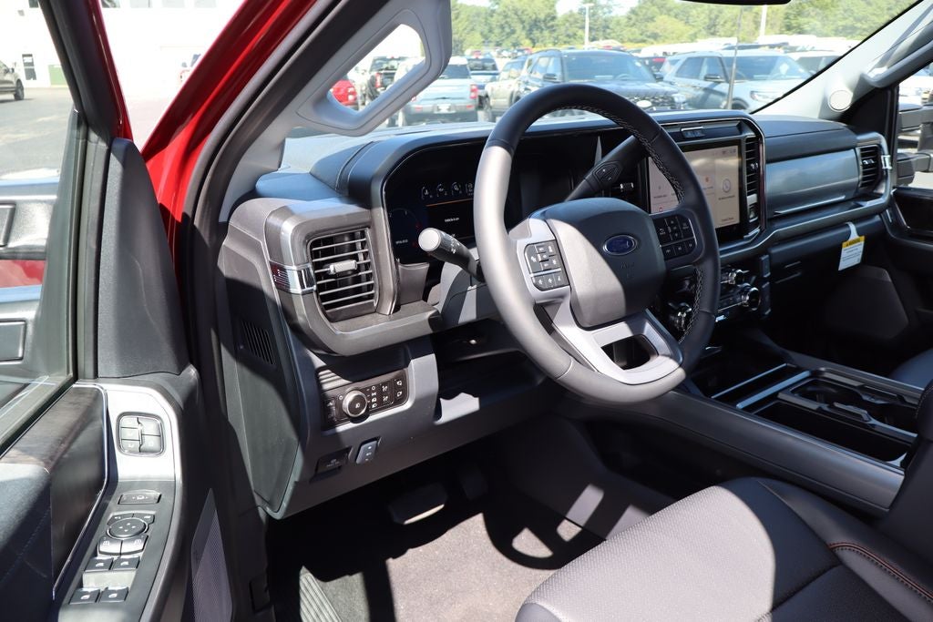 2026 Ford F-350SD Lariat DRW