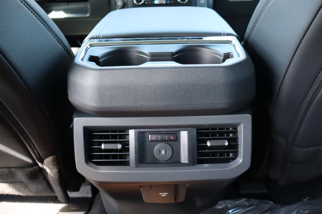 2026 Ford F-350SD Lariat DRW