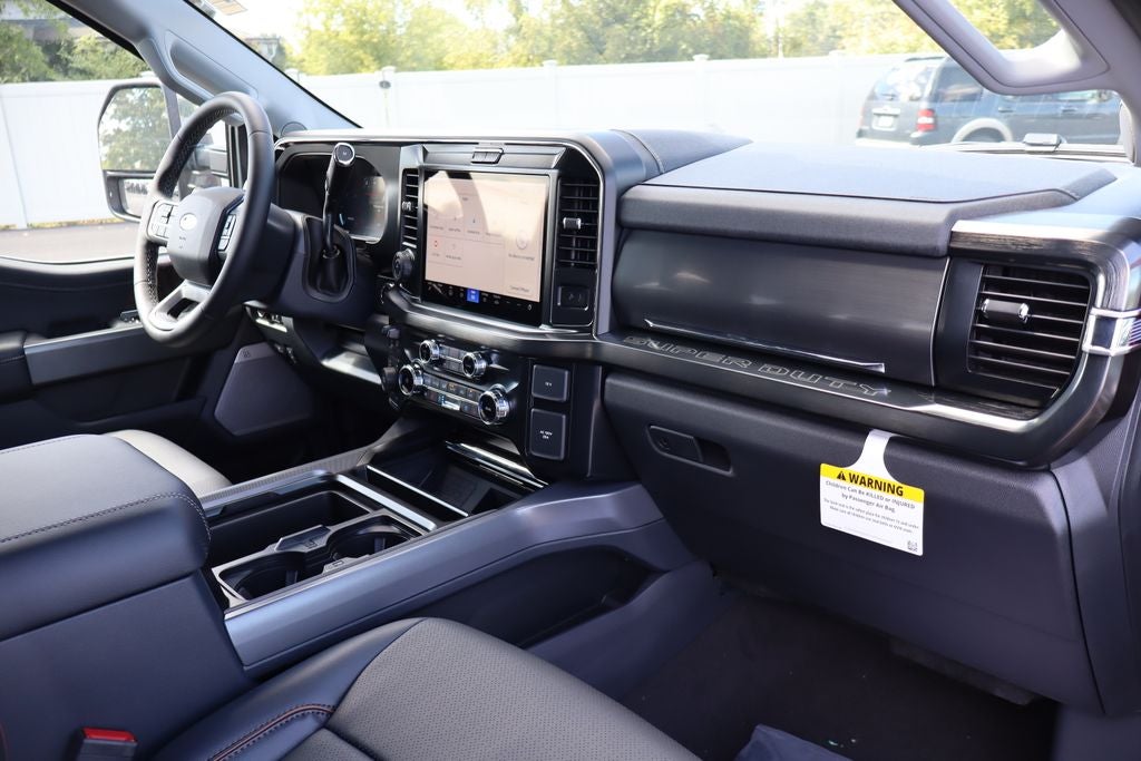 2026 Ford F-350SD Lariat DRW