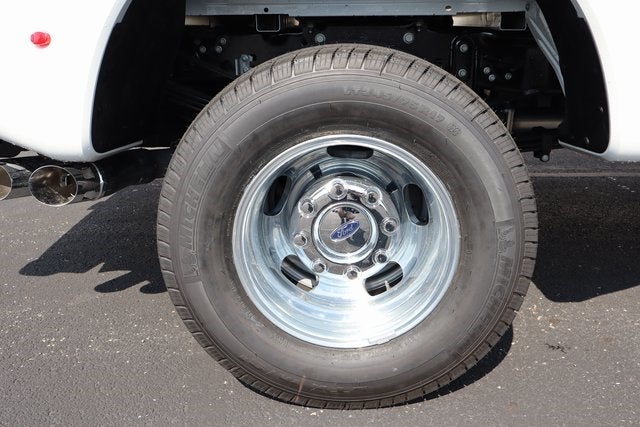 2025 Ford F-350SD Platinum DRW