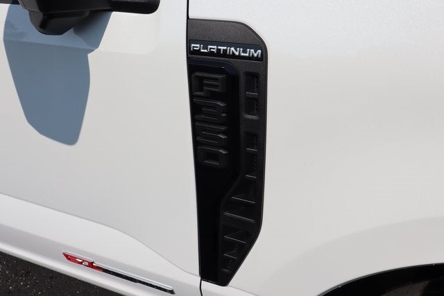 2025 Ford F-350SD Platinum DRW