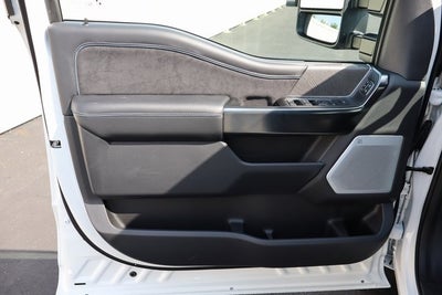 2025 Ford F-350SD Platinum DRW