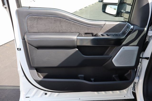 2025 Ford F-350SD Platinum DRW