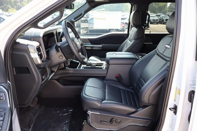 2025 Ford F-350SD Platinum DRW