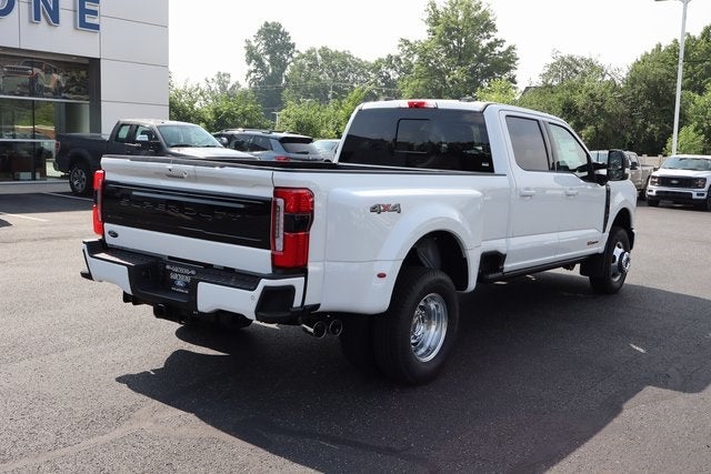 2025 Ford F-350SD Platinum DRW