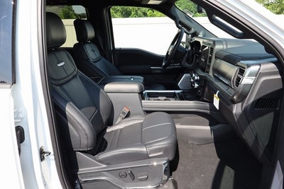 2025 Ford F-350SD Platinum DRW