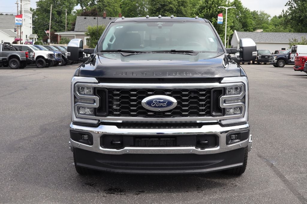 2026 Ford F-350SD Lariat DRW