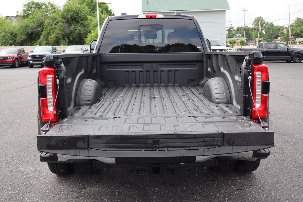2026 Ford F-350SD Lariat DRW