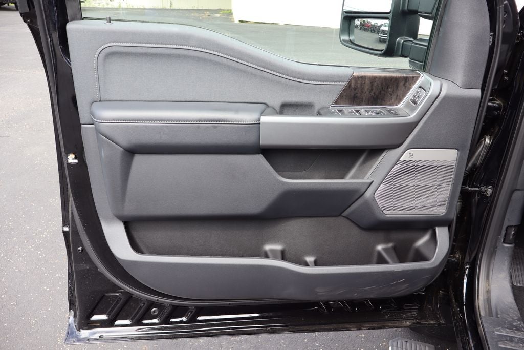 2026 Ford F-350SD Lariat DRW