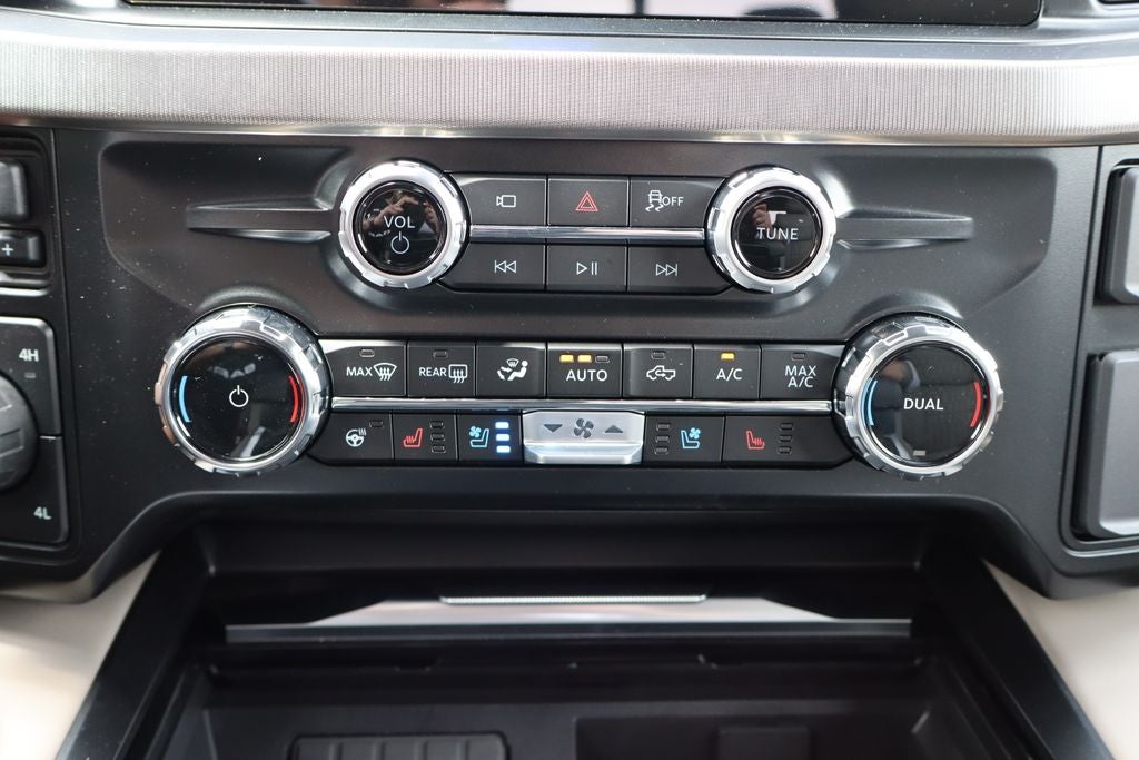 2026 Ford F-350SD Platinum DRW