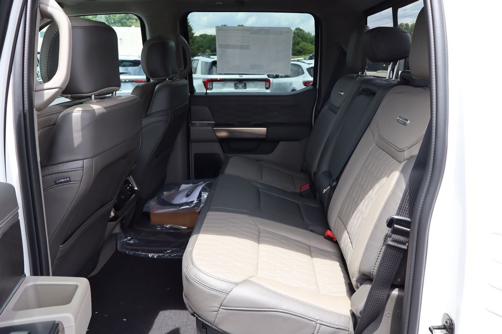 2026 Ford F-350SD Platinum DRW