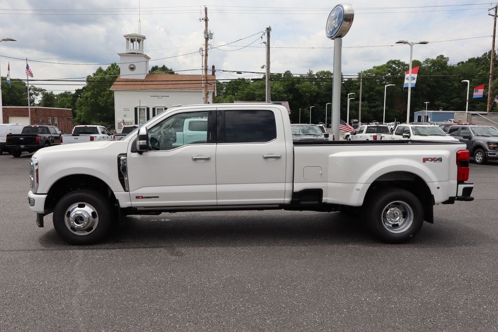 2026 Ford F-350SD Platinum DRW