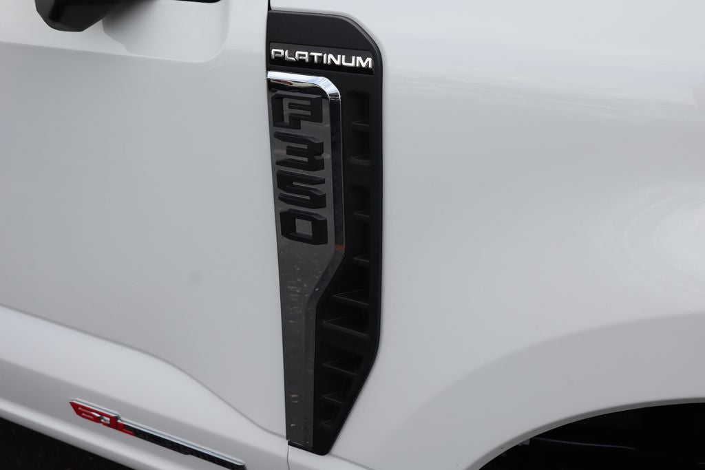2026 Ford F-350SD Platinum DRW