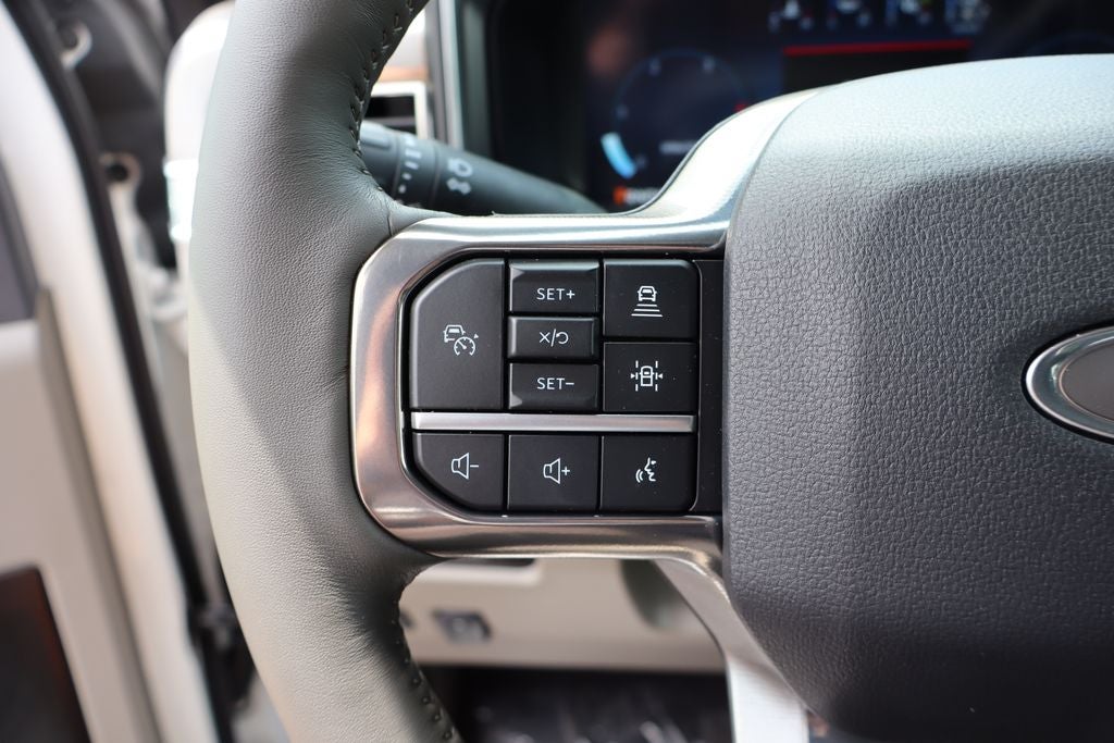 2026 Ford F-350SD Platinum DRW
