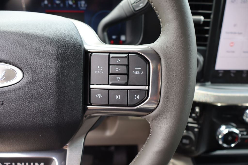 2026 Ford F-350SD Platinum DRW